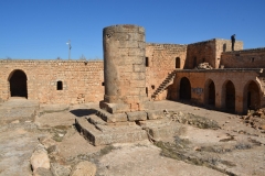 Mor Loozor Manastırı